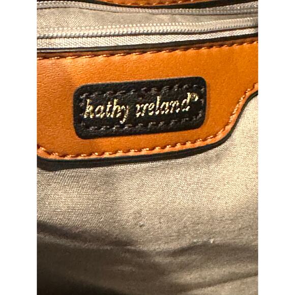 Kathy Ireland Large Bucket Style Hand Bag adjustable Shoulder Strap backpack - Picture 7 of 10